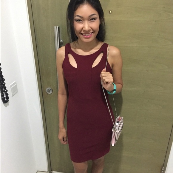 Woman’s dress sexy burgundy size S - Picture 1 of 5